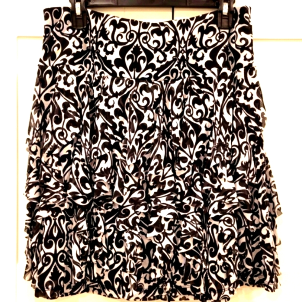 Inc ruffled skirt